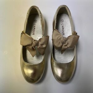 L’Amour Gold Bow Mary Jane